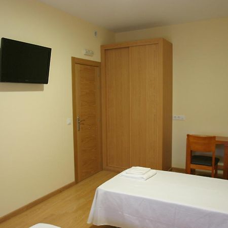 Albergue La Encina Hospital de Órbigo الغرفة الصورة